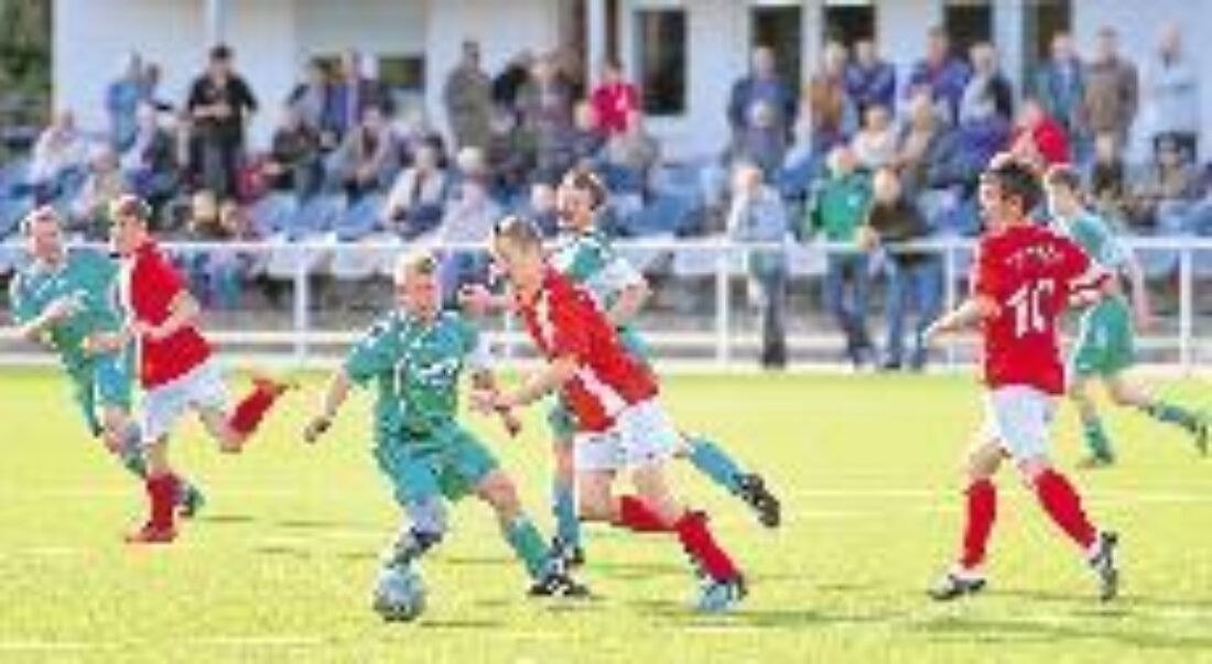 Bogel siegt in doppelter Unterzahl