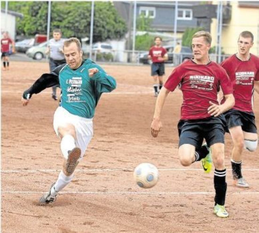 TuS Niederneisen - SG Bogel/Reitzenhain/Bornich 3:1 (2:1)